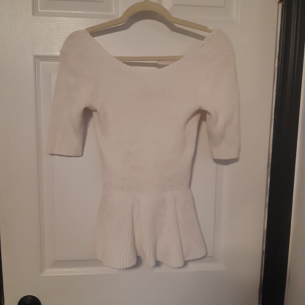 Guess Off-the-Shoulder White Sweater